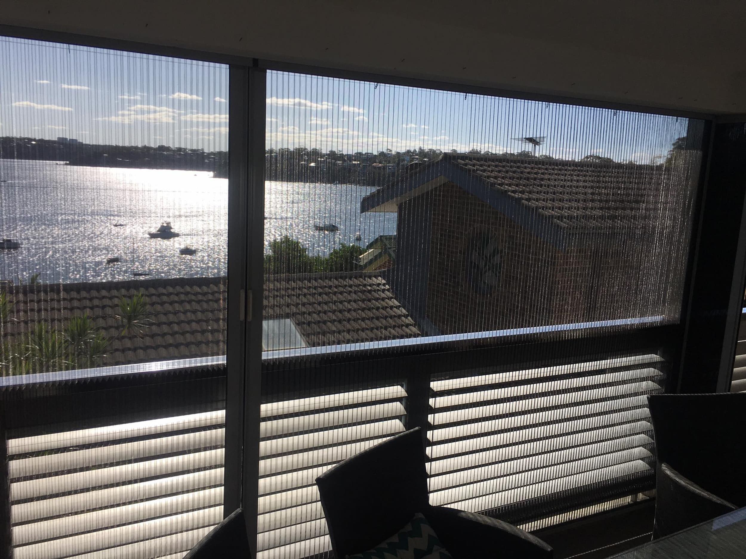 Prime screen & curtain