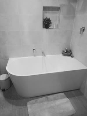 Bathroom Renovation & Wall Floor Tiler Central Coast project 1