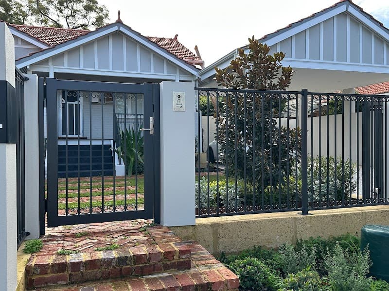 A&K Gates & Fencing cover
