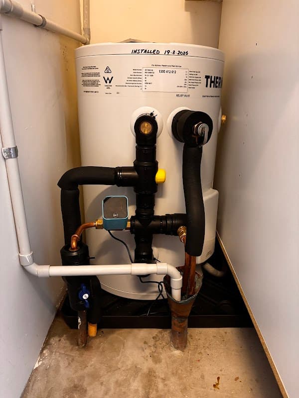 Alex Johnston Plumbing/ Hot Water project 4