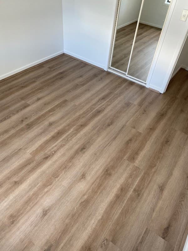 Bennie Carpet & Vinyl Warehouse cover