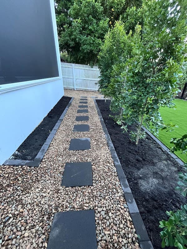 Brads Lifestyle Landscaping cover