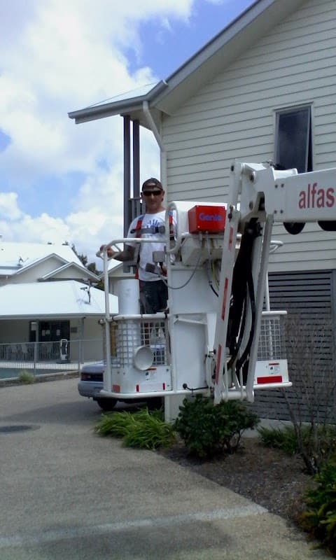 brian sciberras painting sunshine coast