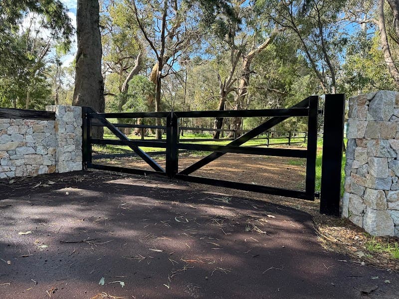 Broadwater Fencing and Powdercoaters Busselton project 6