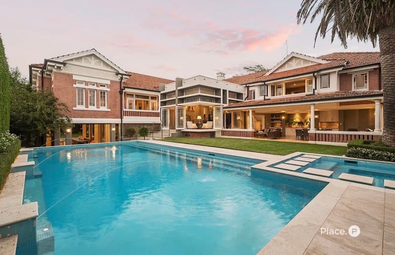 Bulimba House Washing project 1