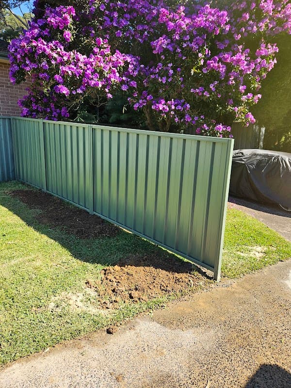 Central Coast Fencing & Gates cover