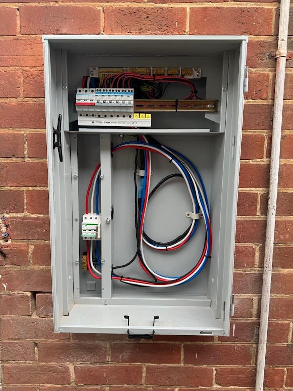 D ELEC Adelaide - Your Local Electrician project 1