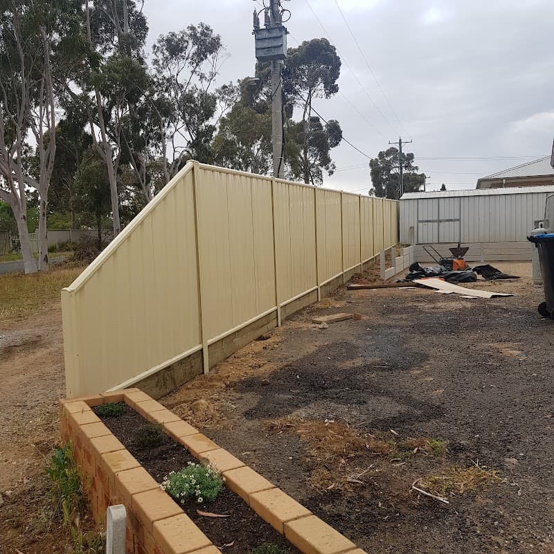 D & M Fencing