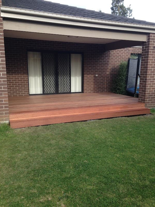 Derek Wright Carpentry & Maintenance cover