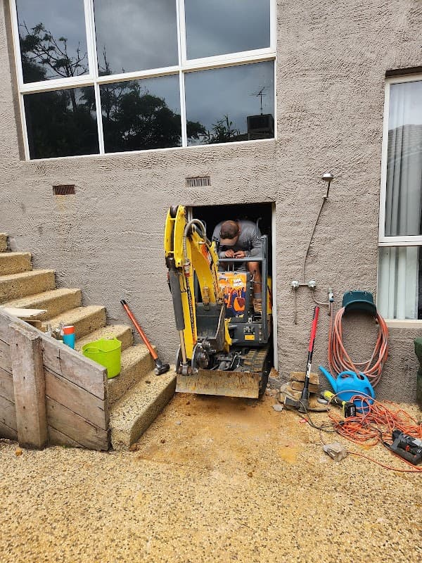 Diggermate Mini Excavator Hire Lara