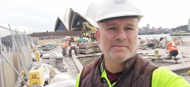 Dominicoaustralia cover