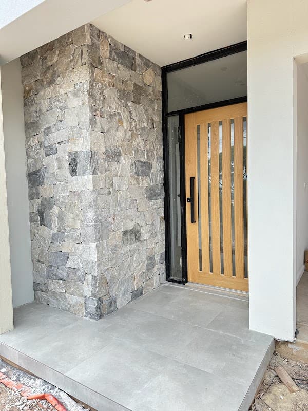 Eliam Stone & Paving Pty Ltd cover