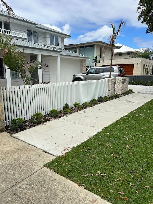 Fencing & Gate Co. project 1