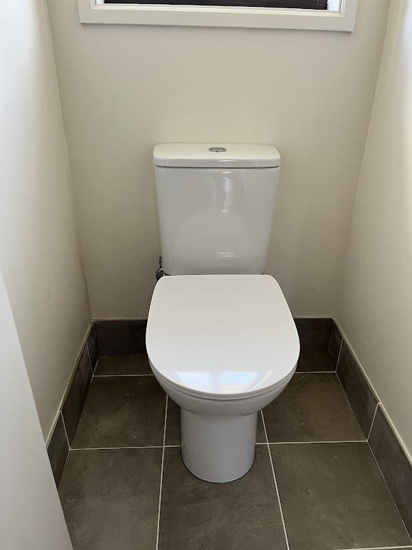 Front Row Plumbing & Gas cover