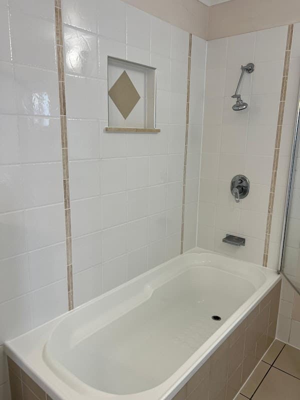 Grout Legends Lutwyche - Tile Repair & Regrouting Experts project 1