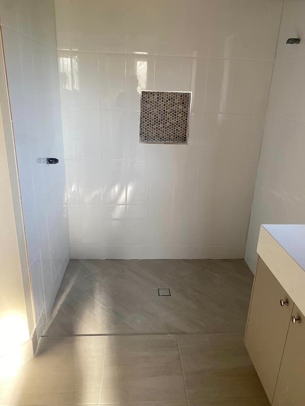 Gura Tiling cover