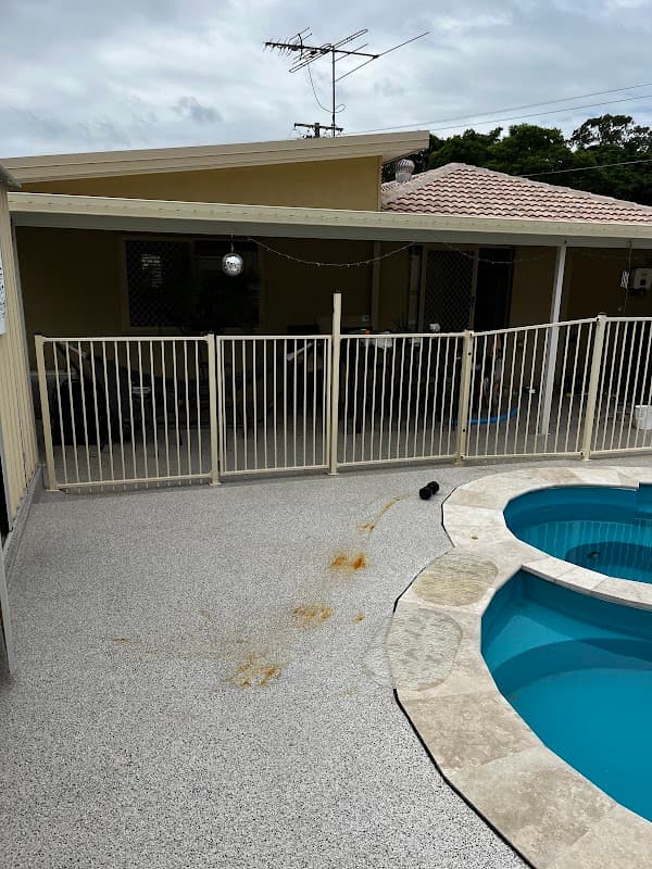 Hi-Liner Pool and Aluminium Fencing project 3