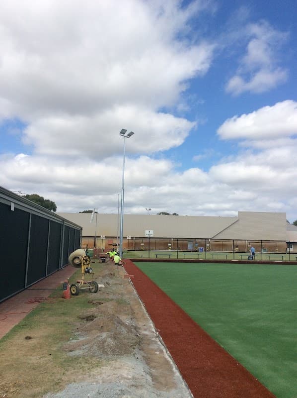 Holdens Electrical Contracting cover
