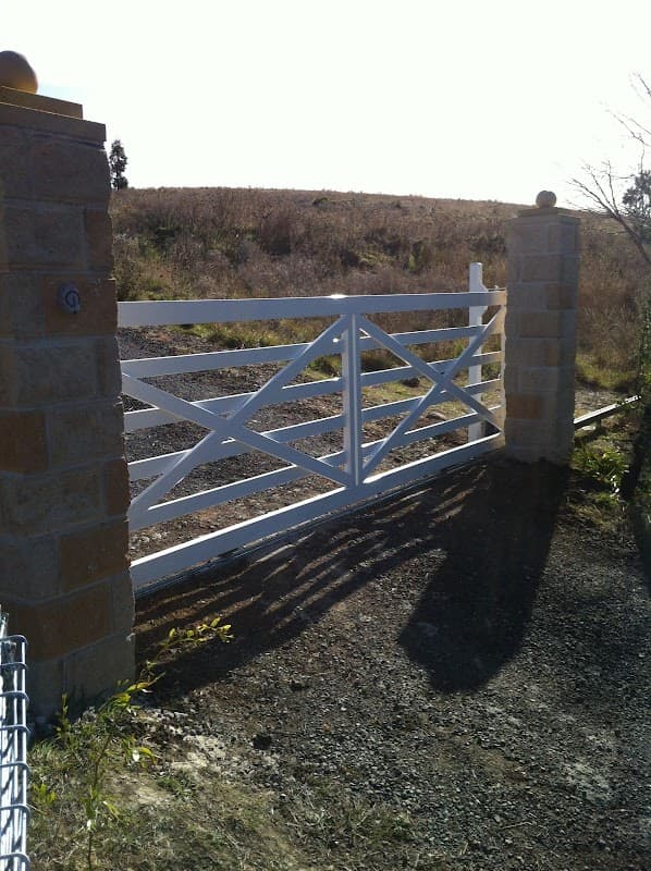 Ideal Fencing and Welding cover