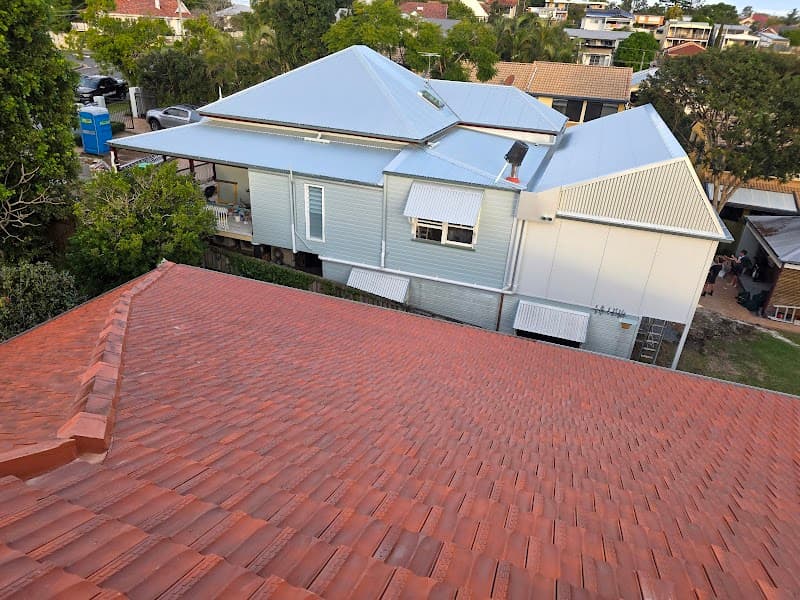 J & R Rooftiling cover