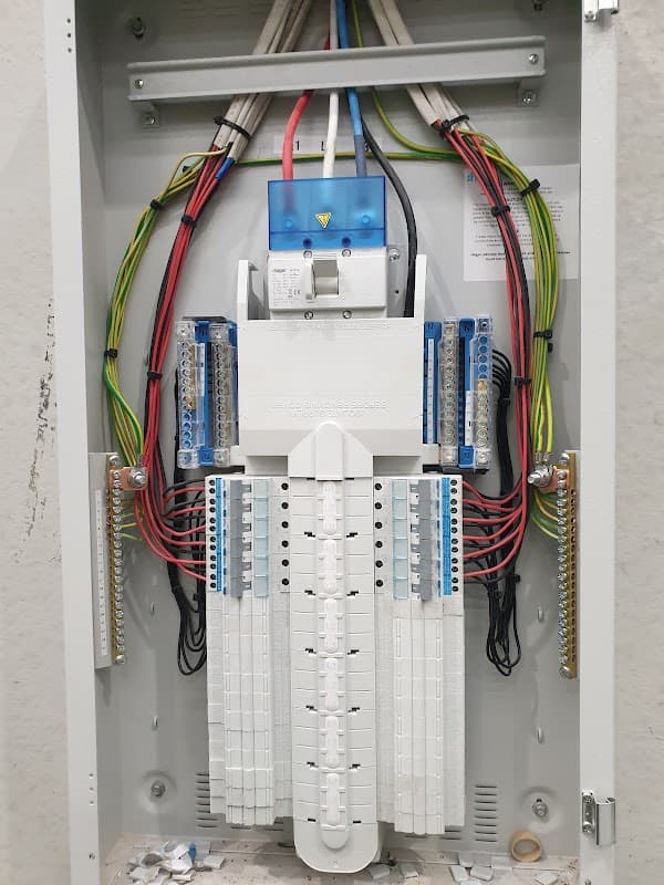 Jack-Of-It Electrical Services project 1