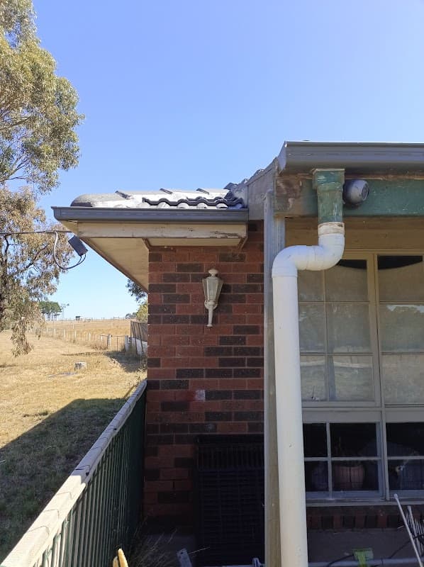 Jim's Roofing cover