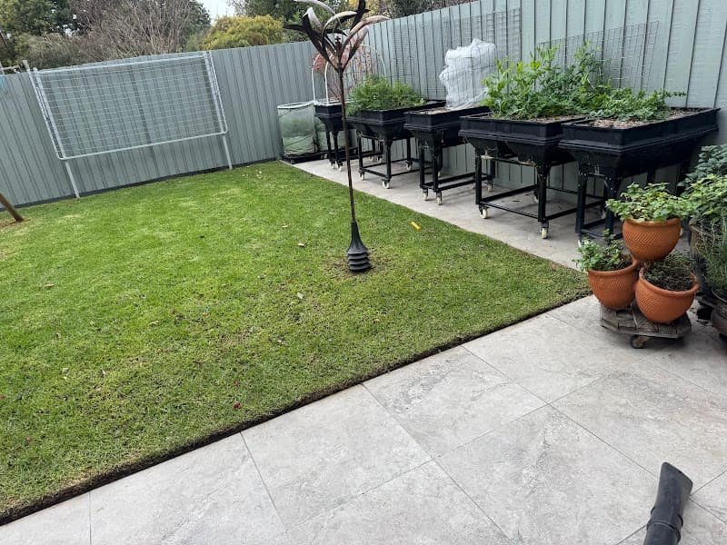 Joey's Mowing & Maintenance Service cover