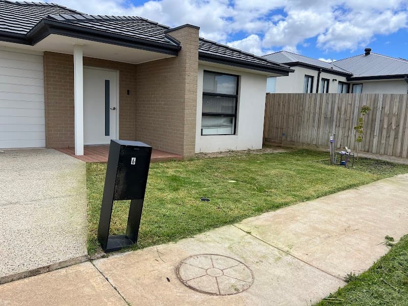 Lawn Mowings Australia cover
