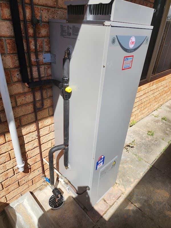 Link Plumbing and Gas Service cover