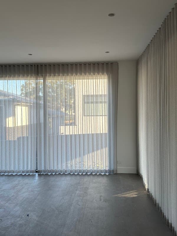 LJ Curtains & Blinds project 3