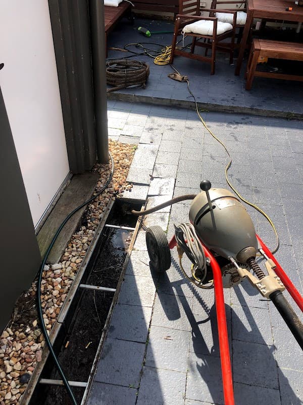 LJB Plumbing And Gas cover
