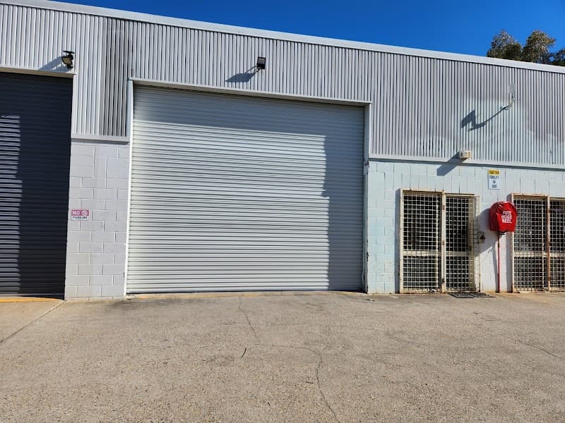 M & C DOOR REPAIRS cover
