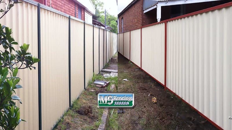 M S Fencing “ The Fencing People “