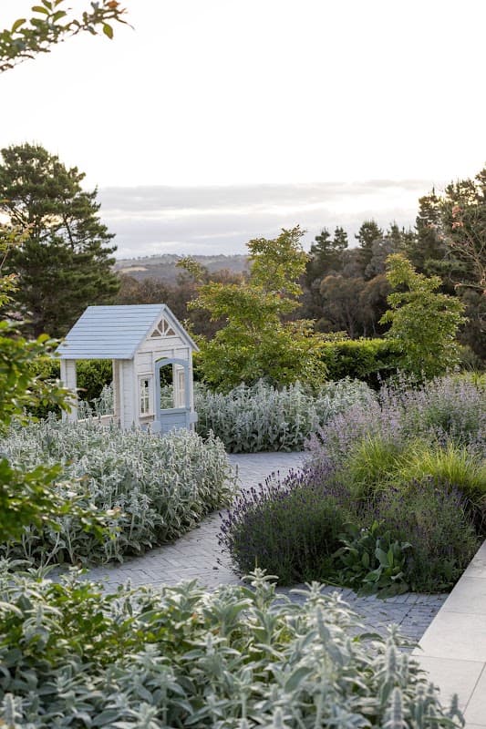 Manuka Gardens cover