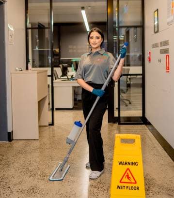 Mommy Bear Cleaning Services cover