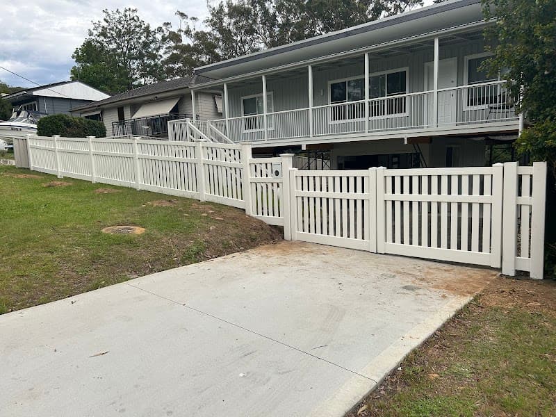 Noreast Fencing and Gates cover