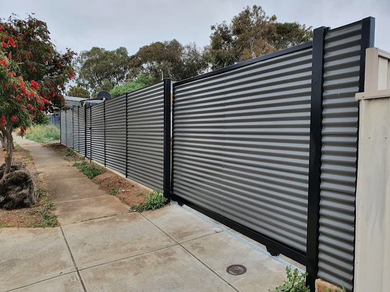 north2south fencing & gardens project 3