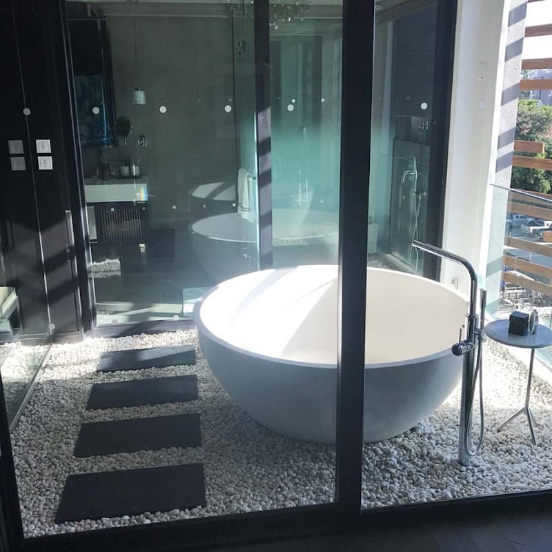 On Line Plumbing & Bathroom cover