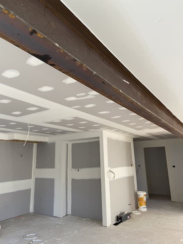 plastering,painting, handyman 29years experience is the way 24/7 everyday