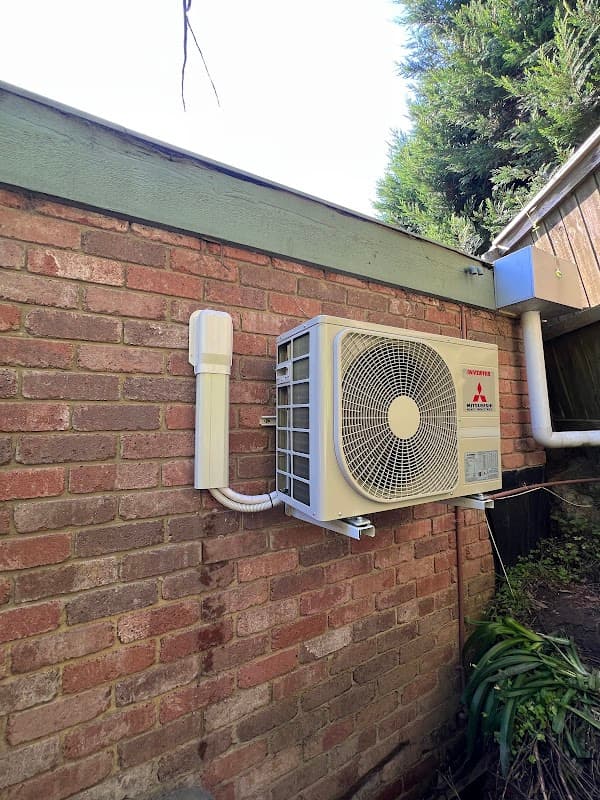 Power Amp Electrical - Electrician in Geelong & Werribee cover