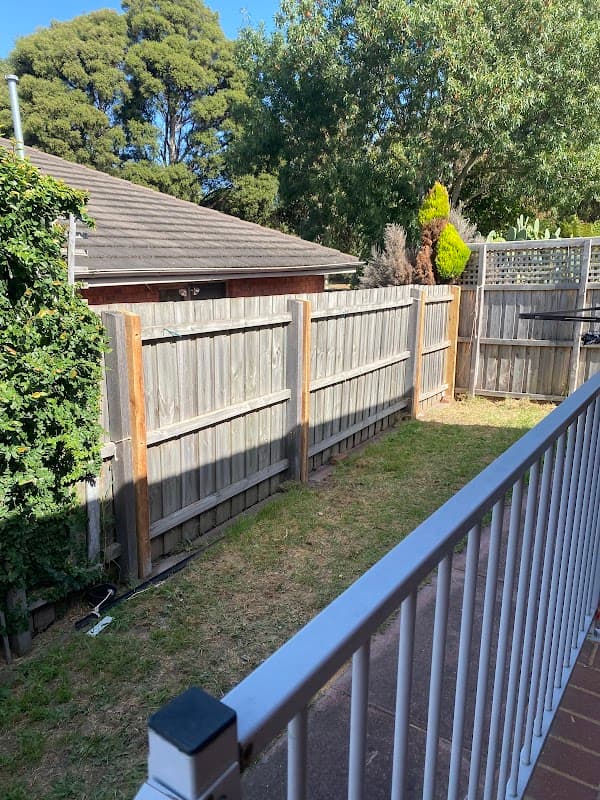 PV BUZZA FENCES AND GATES