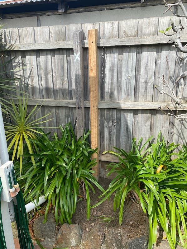 PV BUZZA FENCES AND GATES cover