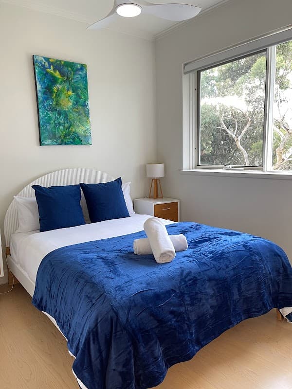 Qbees - Airbnb Cleaning & Property Services cover