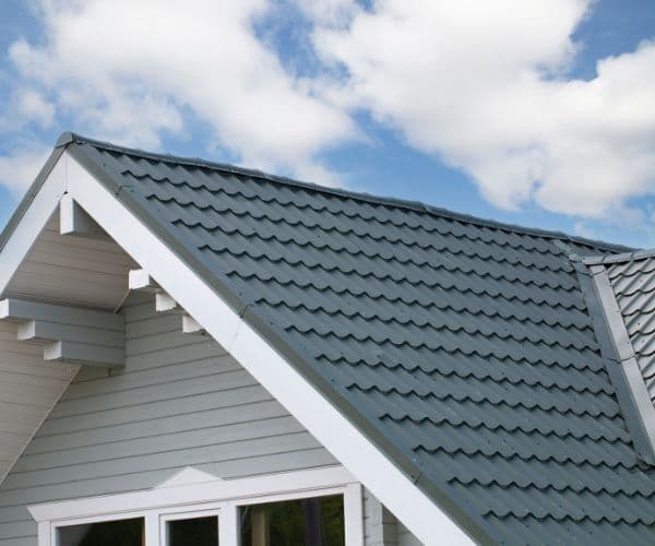 Rockingham Roof Restoration cover