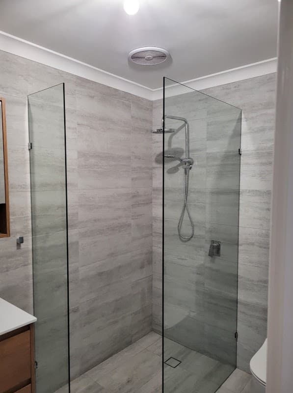 Sam's Tiling and Renovation cover