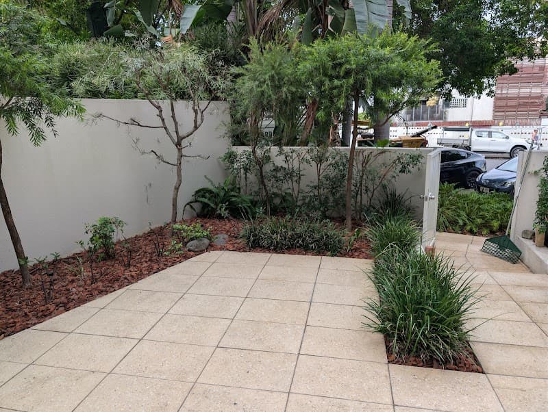 Sanders Garden Services cover