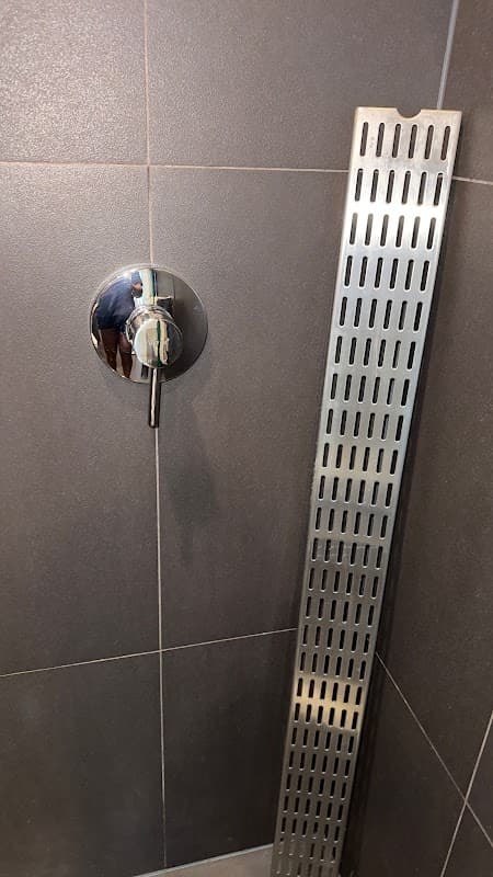 Shine Cleaning Service cover