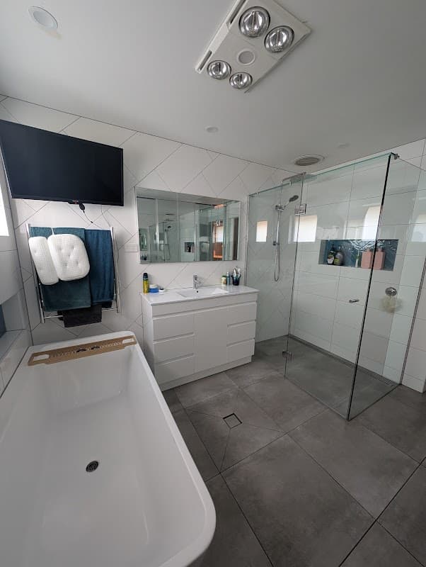 Simones Domestic and Commercial Cleaning project 4