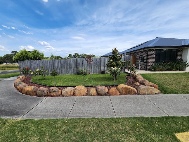 Smith Garden Scapes cover