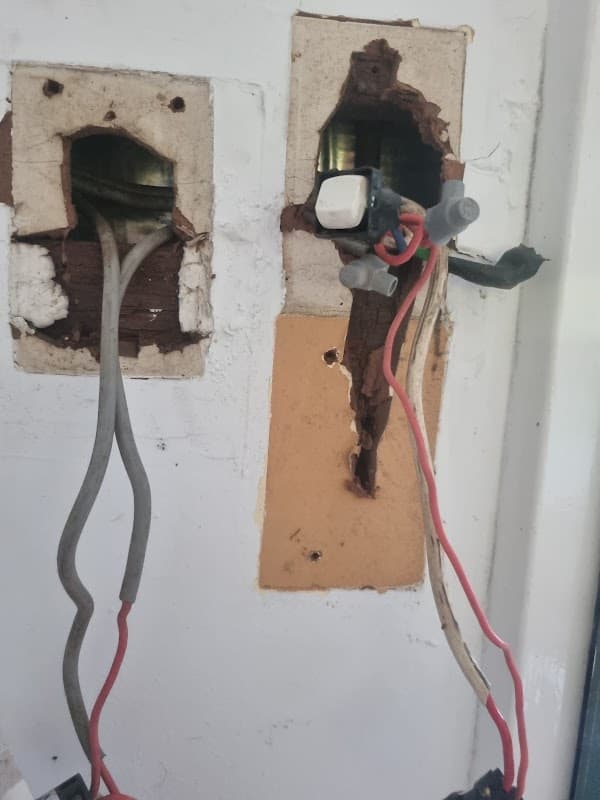 Sparks Fly Electrical Darwin cover